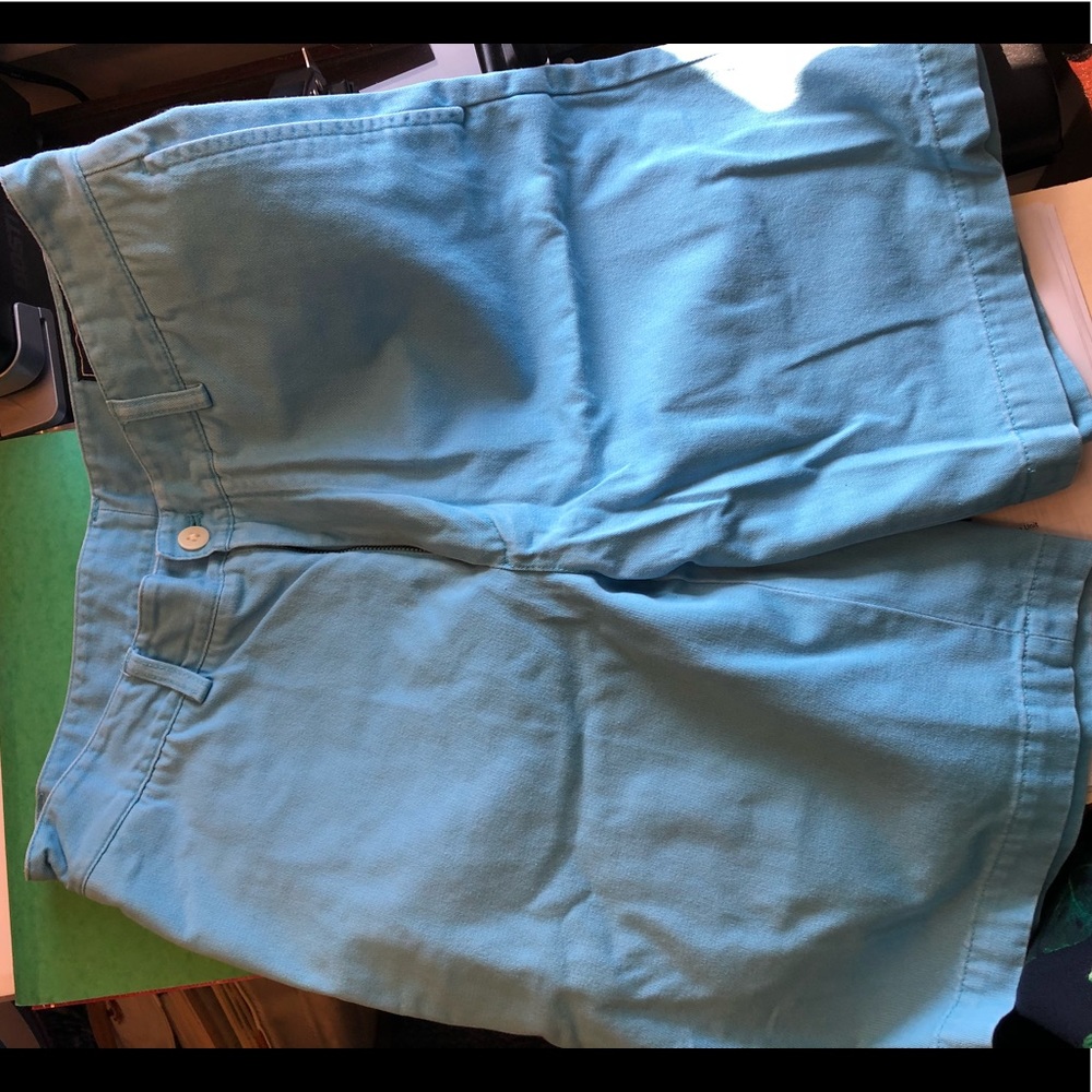 Vineyard Vines men’s shorts